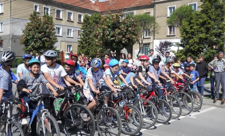 BRAŞOV. „Masa Critică” se pregăteşte de noi evenimente 1 biciclete_5.jpg