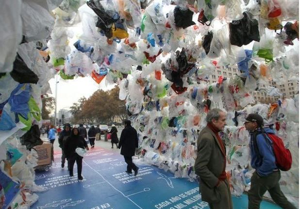 Chile, prima țară care interzice pungile din plastic 1 chile_4.jpg