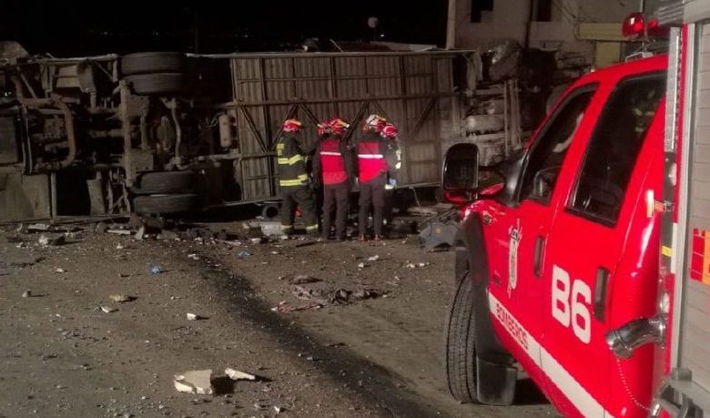 Cel puțin 23 de morți într-un cumplit accident de autocar 1 ecuador_2.jpg