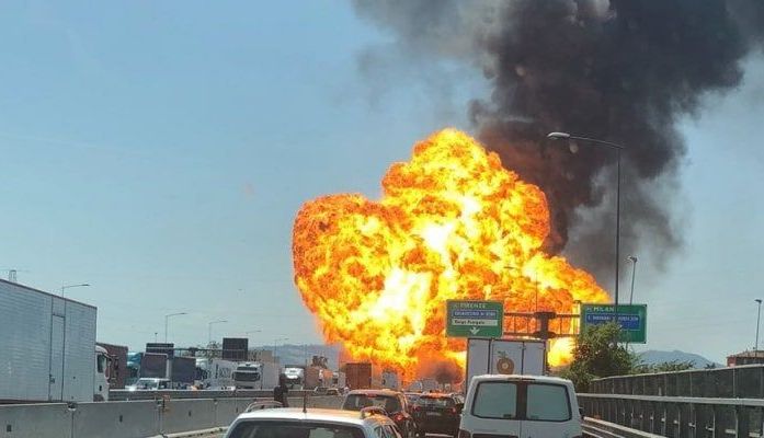 Cel puțin doi morți și 84 de răniți după o explozie la Bologna 1 explozie-bologna.jpg