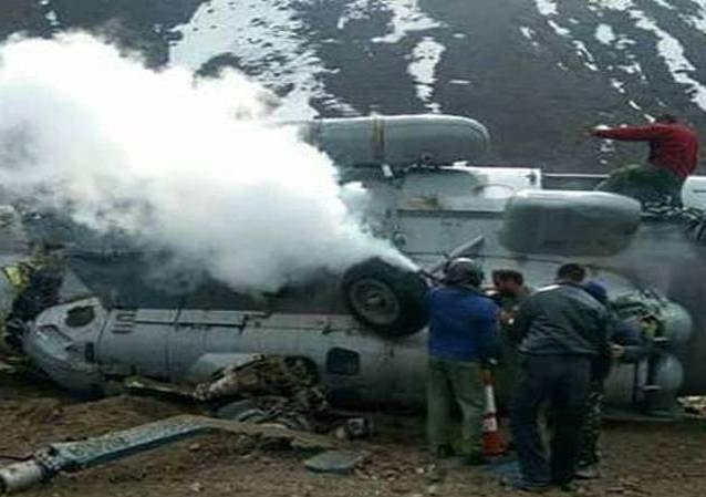 Elicopter prăbuşit în centrul Japoniei. 9 morți 1 helicopter.jpg