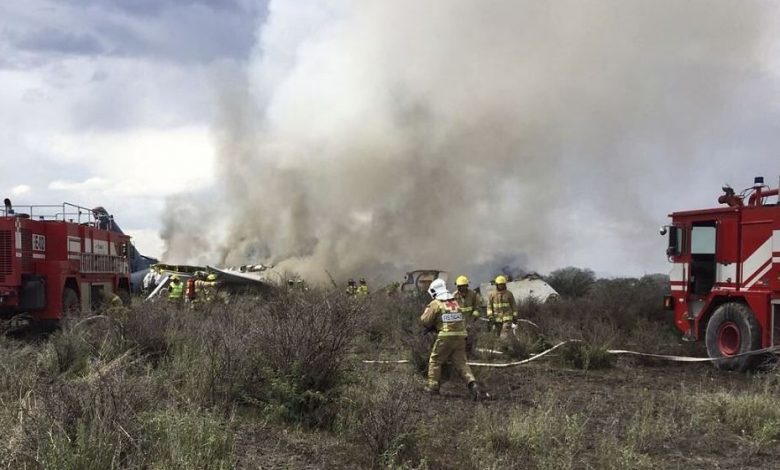 Un avion de pasageri s-a prăbușit și a luat foc imediat după decolare 1 mexic.jpeg