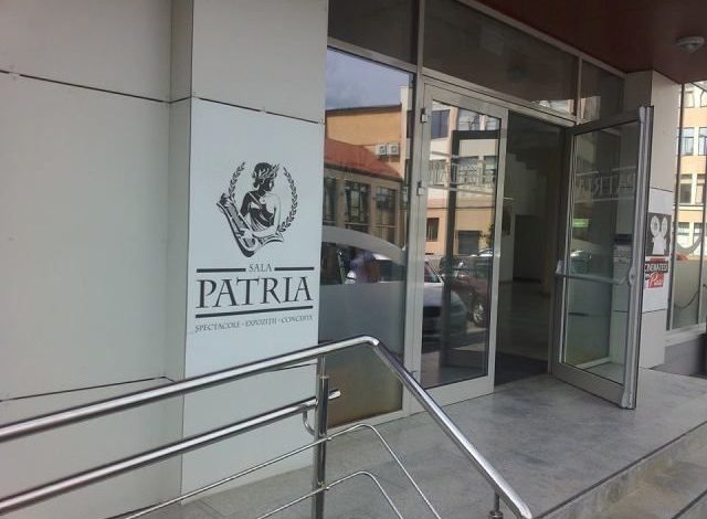 BRAȘOV. „Câteva conversații despre o fată foarte înaltă” la Cinema Patria 1 patria3_4.jpg