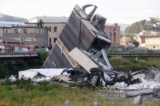 Un român a murit în tragedia din Italia 1 pod_5.jpg
