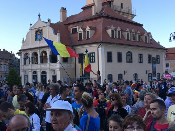 BRAȘOV. Mii de oameni au protestat în stradă (FOTO+VIDEO) 1 protest_miting1_255369.jpg