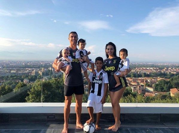 Cristiano Ronaldo, un milion de like-uri în 10 minute 1 screenshot-1_46.jpg