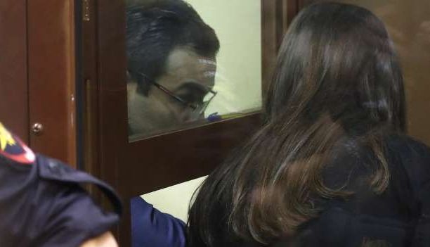Trei adolescente și-au ucis tatăl abuziv 1 surori_2.jpg