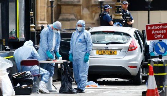 Update. Autorul atacului cu vehicul din Londra a fost arestat 1 uk_3.jpg