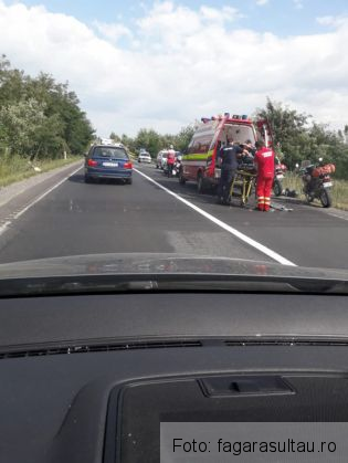 BRAŞOV. Accident pe DN 1, între un autoturism şi o motocicletă (FOTO) 1 accident dn 1 2_256787.jpg