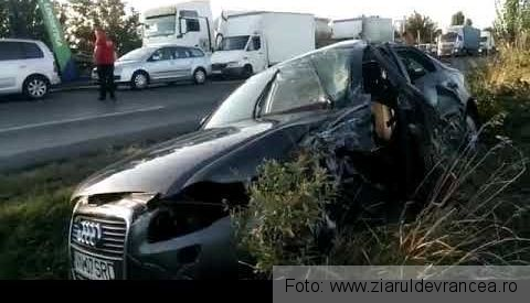 Şoferiţă în vârstă de 25 de ani, moartă într-un accident provocat de un conducător auto drogat 1 accidentvrancea_6.jpg