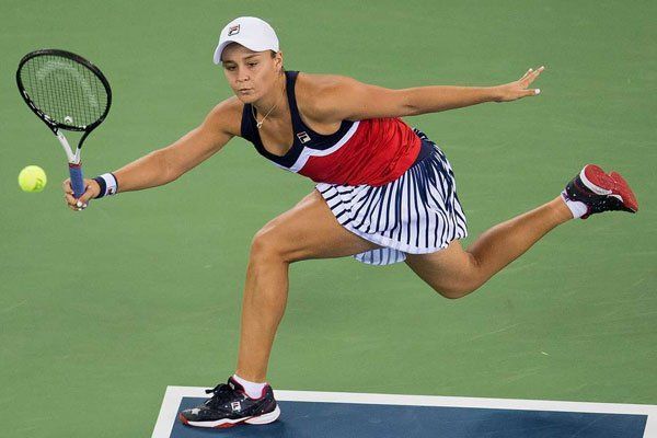 WTA Wuhan. Angelique Kerber, învinsă de Barty 1 barty_2.jpg