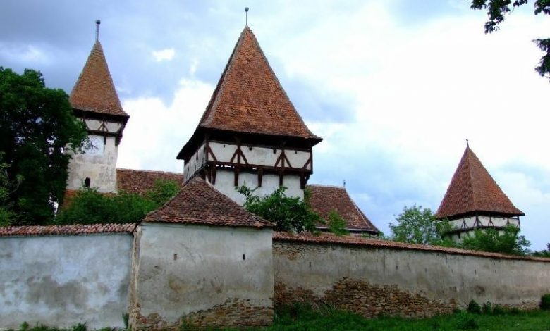 BRAȘOV. „Muzici de Cincşor”, episodul al doilea 1 biserica-evanghelica-fortificata-cincsor.jpg