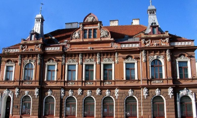 BRAȘOV. Expoziția permanentă de la Muzeul de Artă rămâne închisă 1 muzeu-arta.jpg