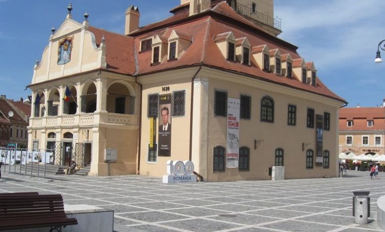 BRAȘOV. „Cântăm Imnul împreună”, astăzi, în Piața Sfatului 1 piata-sfatului-100.jpg