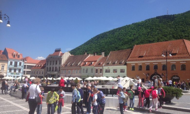 piata-sfatului-copii.jpg