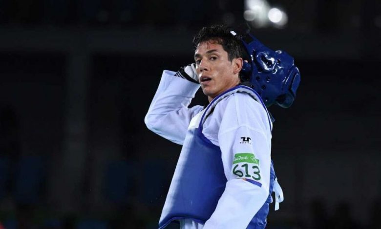 Dublu campion olimpic, suspendat pe viaţă 1 stevenlopez.jpg
