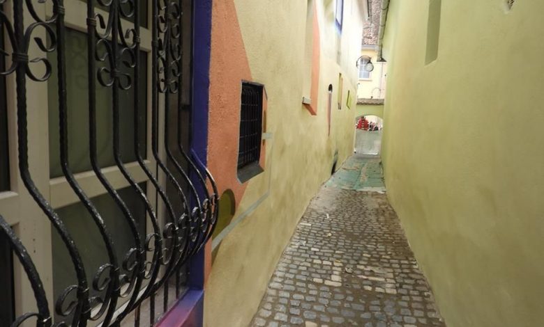 BRAŞOV. Strada Sforii va fi iar curăţată 1 strada-sforii_3.jpg