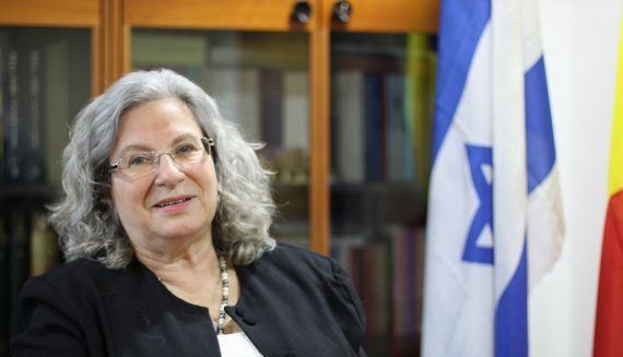 BRAȘOV. Ambasadorul Israelului, plimbat de primarul George Scripcaru prin Parcul Trandafirilor 1 tamar-samash.jpg