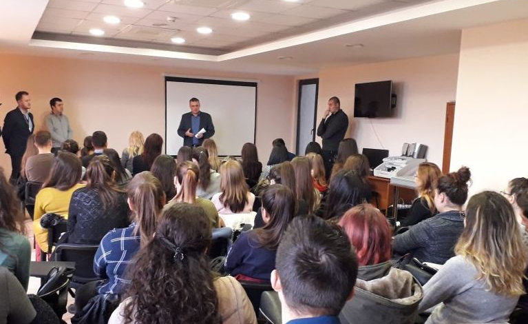 BRAȘOV. „Crimele” din Justiție, puse pe tapet de procurorii brașoveni chiar de ziua lor 1 20181025-101837.jpg