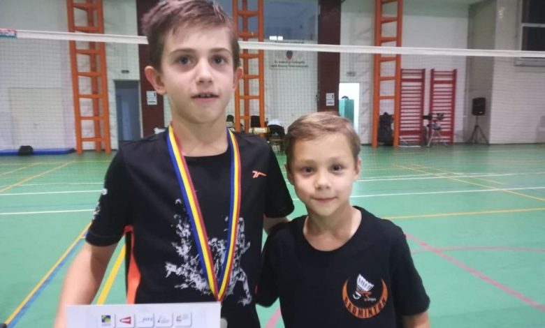 BRAȘOVUL are un vicecampion național la badminton 1 badminton2.jpg