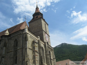 biserica-neagra4.jpg