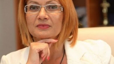 carmenadamescu.jpg