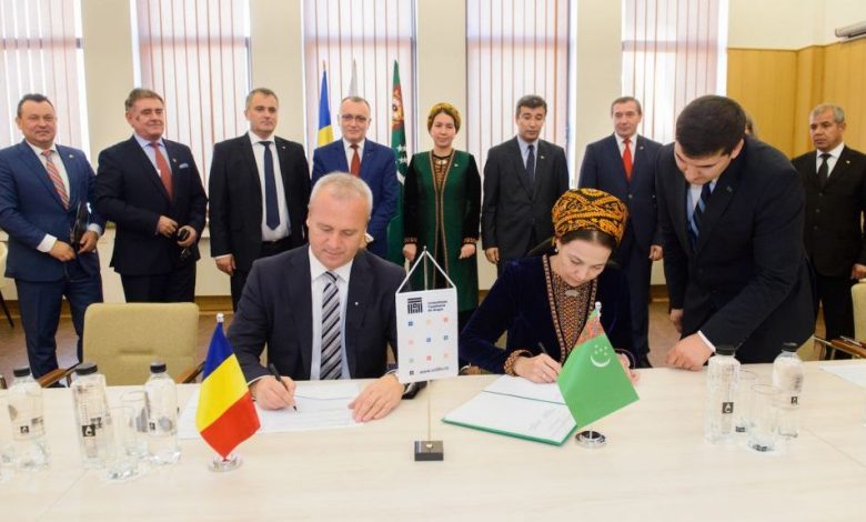 BRAȘOV. Schimburi de experiență și stagii de studii cu universități din Turkmenistan 1 dsc-9122.jpg