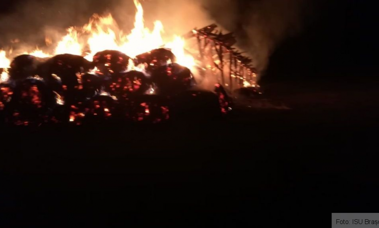 BRAȘOV. Incendiu la Șona 1 img-20181005-wa0042.jpg