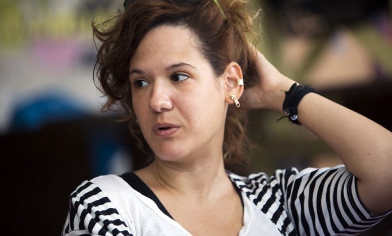 BRAŞOV. „One woman show” de poezie cu Kinga Tóth 1 kingatoth.jpg