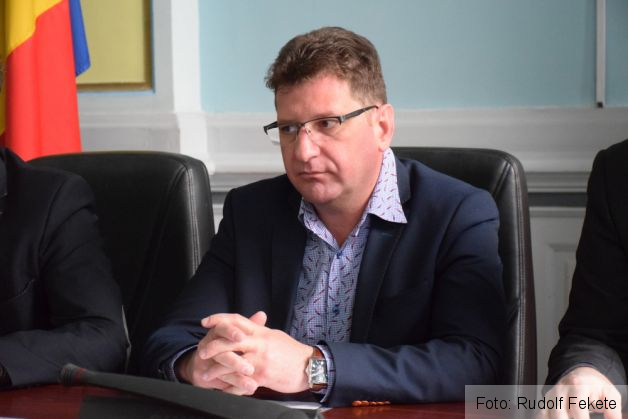liviubutnariuviceprimarrasnov3_232232.JPG