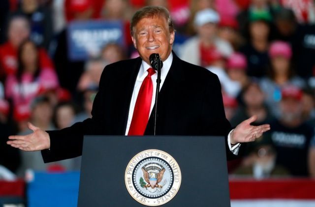 Donald Trump va pune capăt cetăţeniei dobândite prin naştere 1 trump_40.jpg