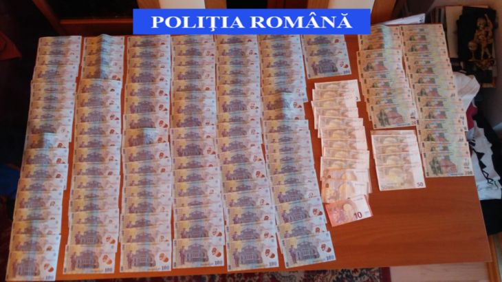 BRAȘOV. S-au trezit cu Poliția acasă și la serviciu! Zece inși au fost reținuți pentru contrabandă cu țigări (FOTO) 1 20 copy_259483.jpg