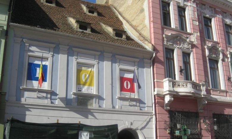 BRAȘOV. Daruri muzicale la muzeu 1 casa-muresenilor_4.jpg