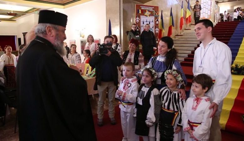 BRAŞOV. Elevii Şcolii 19 au spus „România suntem noi - celebrăm Centenarul!” 1 conferin-braov-2.jpg