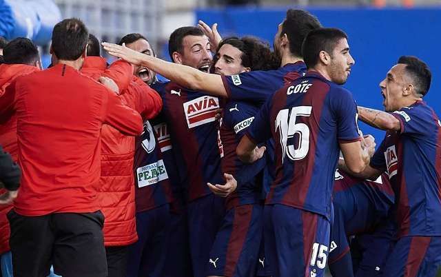 Real Madrid, umilită la scor de neprezentare 1 eibar.jpg