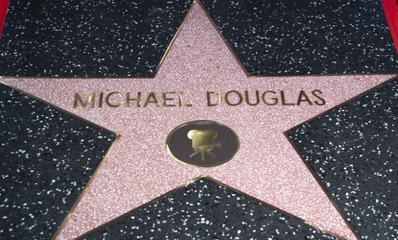 Stea pentru Michael Douglas pe Wall of fame 1 michael-douglas.jpg
