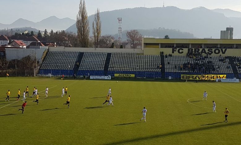 BRAȘOV. ACS SR Municipal, la patru puncte de lider. Horezu, pas greșit, Turnu Măgurele și FC „U” Craiova, victorii clare 1 sr_24.jpg