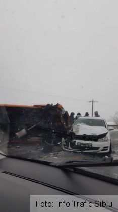 Fratele șoferului brașovean care a provocat accidentul din Avrig a murit la spital 1 FB_IMG_1544999581086_261278.jpg