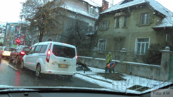 BRAŞOV. Săpături de iarnă… (Galerie foto) 1 IMAG0213_261112.jpg