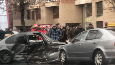 BRAȘOV. Accident cu patru victime, pe Bulevardul Vlahuță! 7 IMG-20181229-WA0034_261698.jpg