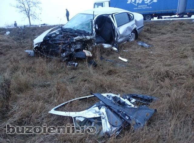 Accident cu șase victime, din cauza vitezei, pe DN 2 1 accidentbuzau_10.jpg