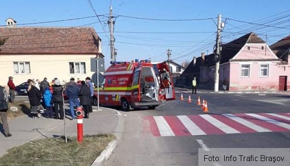 BRAȘOV. Accident cu victimă, la Codlea (FOTO) 1 accidentcodlea_12.jpg