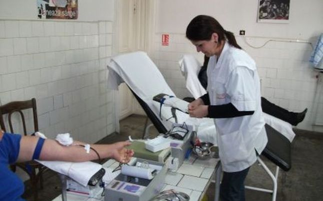 Demersuri legislative pentru prima bancă de sânge, plasmă umană și celule stem din România 1 donare-sange.jpg