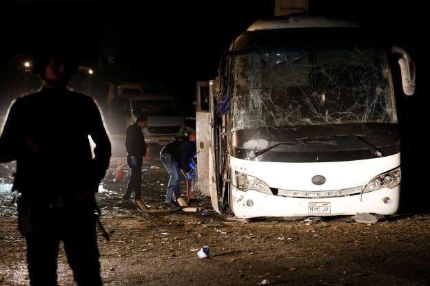 Explozie la bordul unui autocar turistic 1 egypt.jpg