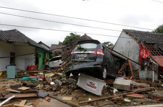 Bilanţul morţilor în urma tsunamiului din Indonezia ajunge la cel puţin 373 de morți 1 indonezia_16.jpg