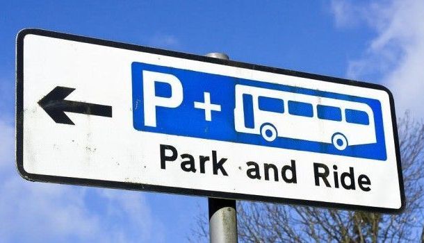 BRAŞOV. „Parcaţi maşina şi continuaţi călătoria cu autobuzul!” este recomandarea autorităţilor locale 1 parkandride_2.jpg