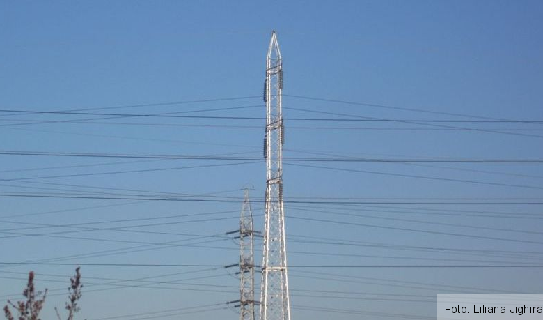 BRAŞOV. Întreruperi de curent în municipiu și județ 1 stalpi-curent-electric1.jpg
