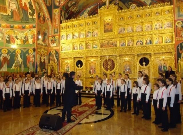 BRAȘOV. Coriștii de la Unison sunt colindători 1 unison-ghimbav.jpg