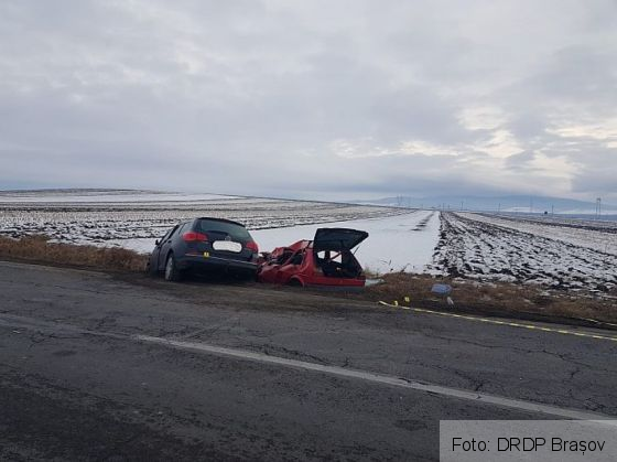 Accident între trei autoturisme, pe DN 11, în județul Covasna (FOTO) 1 accident dn 11 4_262739.jpeg