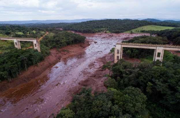 Tragedie în Brazilia. Cel puțin 9 morți după ruperea unui baraj minier 1 baraj_3.jpg
